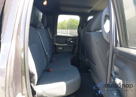 2023 Ram 1500 Classic Warlock 4X2 6'4 Box z USA, uszkodzony, nr VIN 1C6RR6GG1PS595594